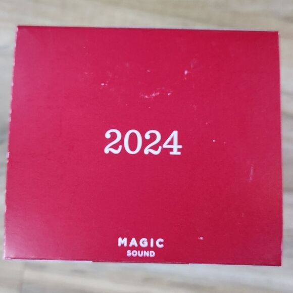 🔥NIB Hallmark Elf Does Someone Need A Hug Keepsake Ornament - Picture 9 of 12